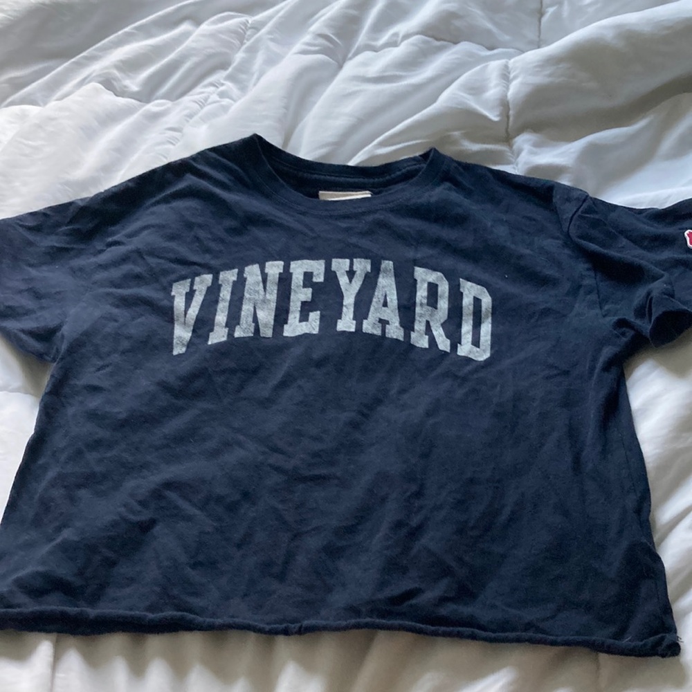 Navy Blue Cropped Vineyard T shirt